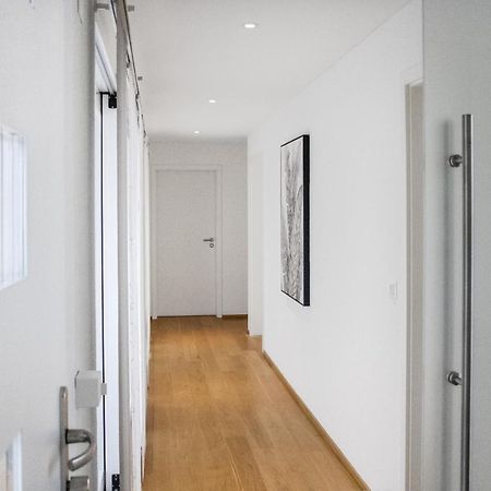 Отель Haus Zur Lilie Hinwil Экстерьер фото