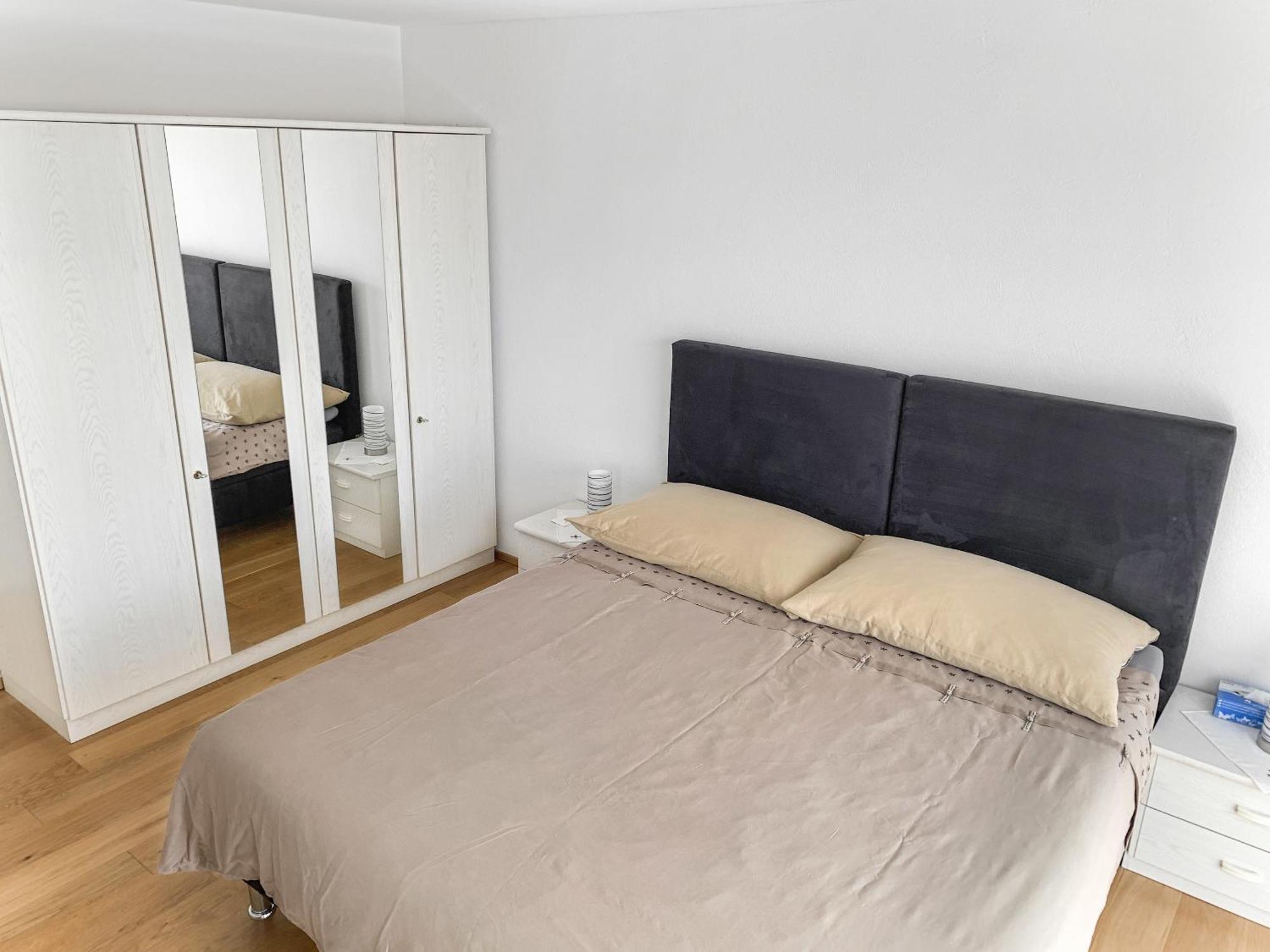 Отель Haus Zur Lilie Hinwil Экстерьер фото